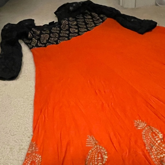 Gold Print Net Kurti - Picture 4 of 5